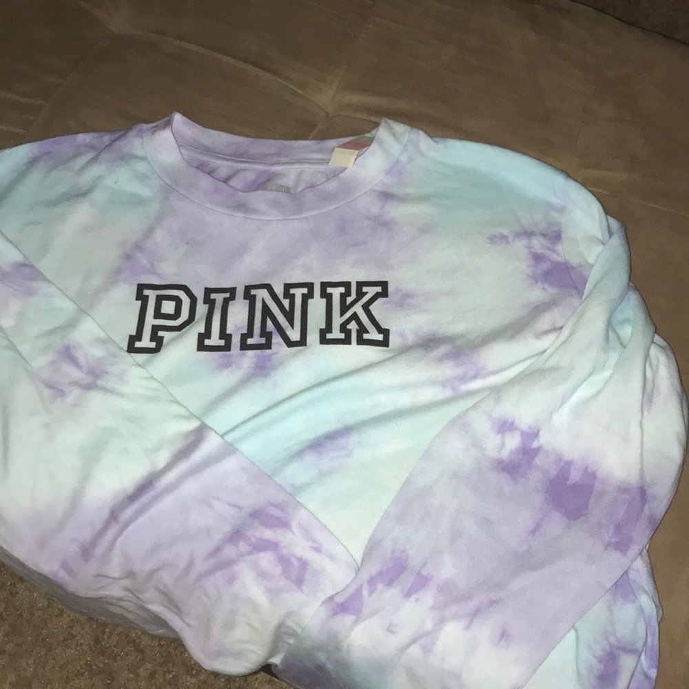 Pink long sleeve crop top